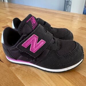 New Balance Toddler girl size 8